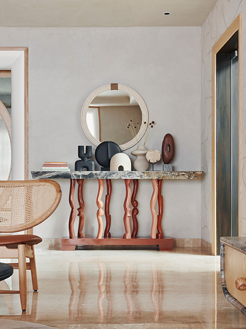 Abstract console table design – Beautiful Homes Abstract console table design – Beautiful Homes
