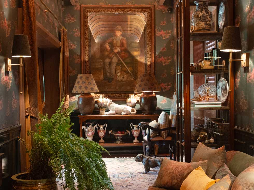 Golden Colour Royal Emperor Frame - Beautiful Homes Golden Colour Royal Emperor Frame - Beautiful Homes