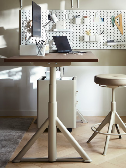 Super Productive Work Set Up in Beige Colour - Beautiful Homes Super Productive Work Set Up in Beige Colour - Beautiful Homes