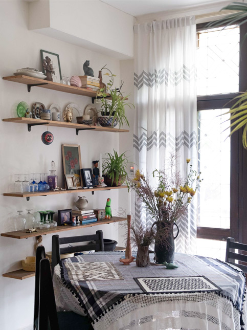 Dining space rearranged for gatherings and conversations – Beautiful Homes Dining space rearranged for gatherings and conversations – Beautiful Homes