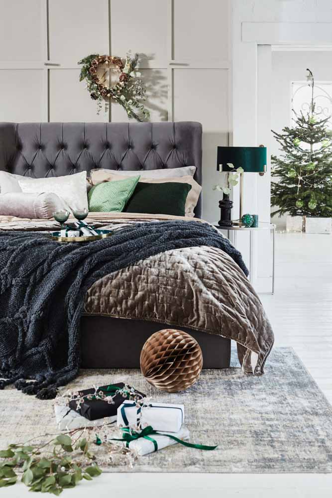 Christmas home décor items with warm green colour palette - Beautiful Homes Christmas home décor items with warm green colour palette - Beautiful Homes