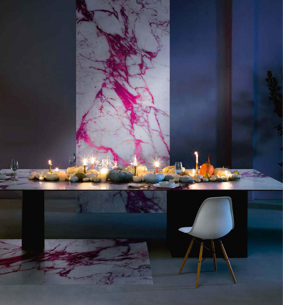 Christmas table spread décor with candles - Beautiful Homes Christmas table spread décor with candles - Beautiful Homes