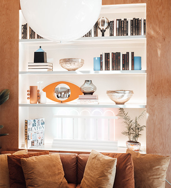 White living room bookshelf design - Beautiful Homes White living room bookshelf design - Beautiful Homes