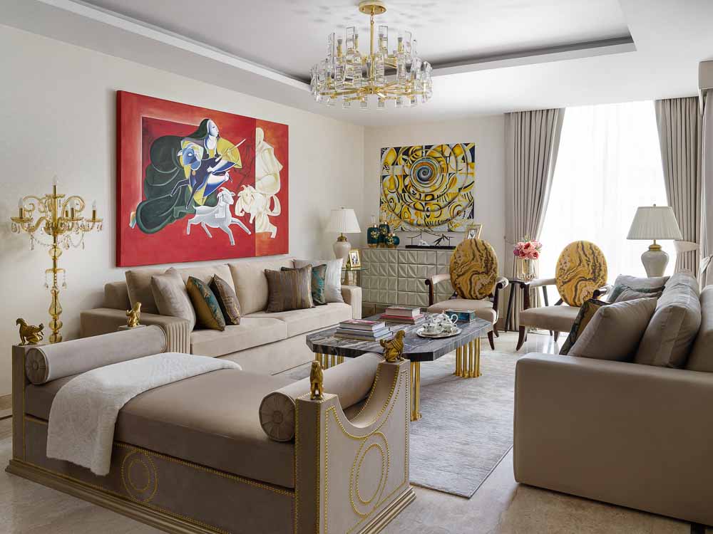 Decorating Corners of the Living Room with a art pieces, console table and lamps - Beautiful Homes Corner of the living room decorated with console tables, artefacts and lamps - Beautiful Homes