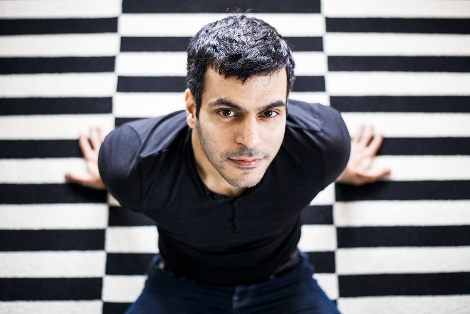 A portrait of Ravi Vazirani