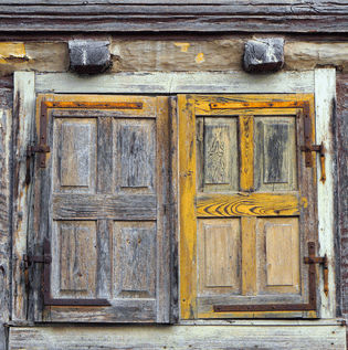 Environmental Factors Affecting Wood Frames