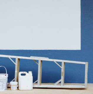 Key Differences Between Distemper and Emulsion Paint
