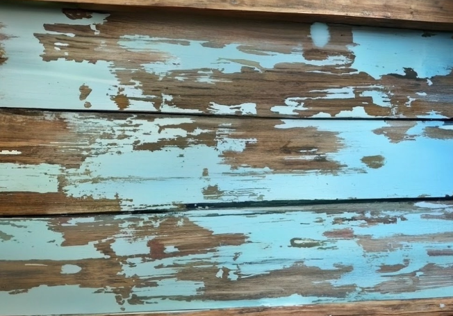 Distressed wood finish for aged appearance of wood - Asian Paints