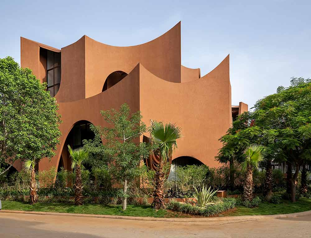 Mirai house of Arches by Sanjay Puri