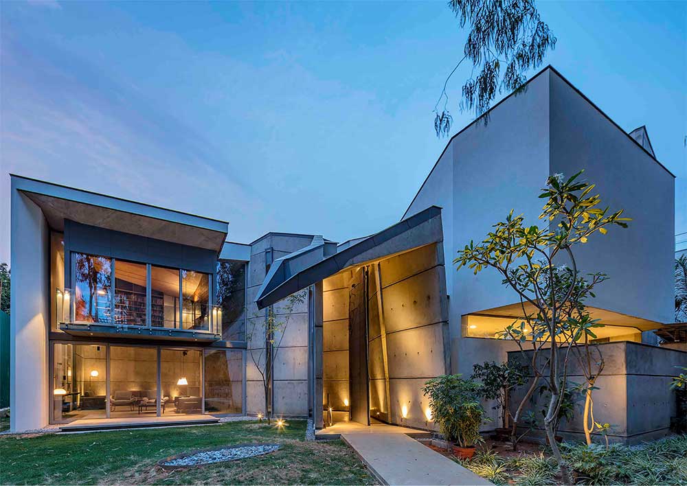 House of Stories by Mathew and Ghosh Architects