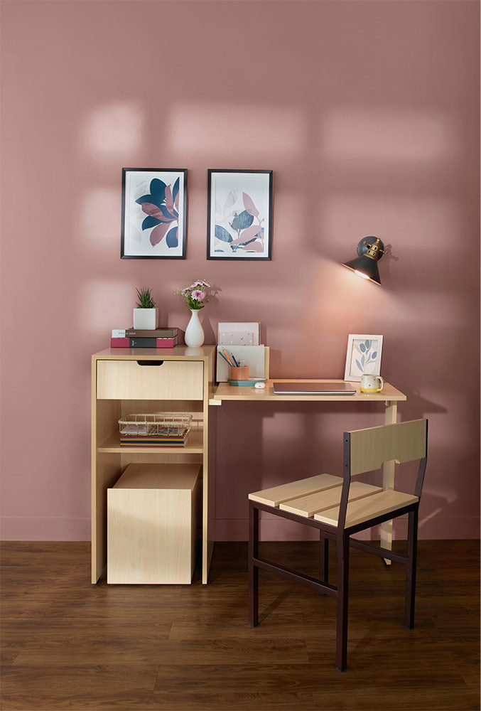 Simple study room decoration with pink walls - Beautiful Homes