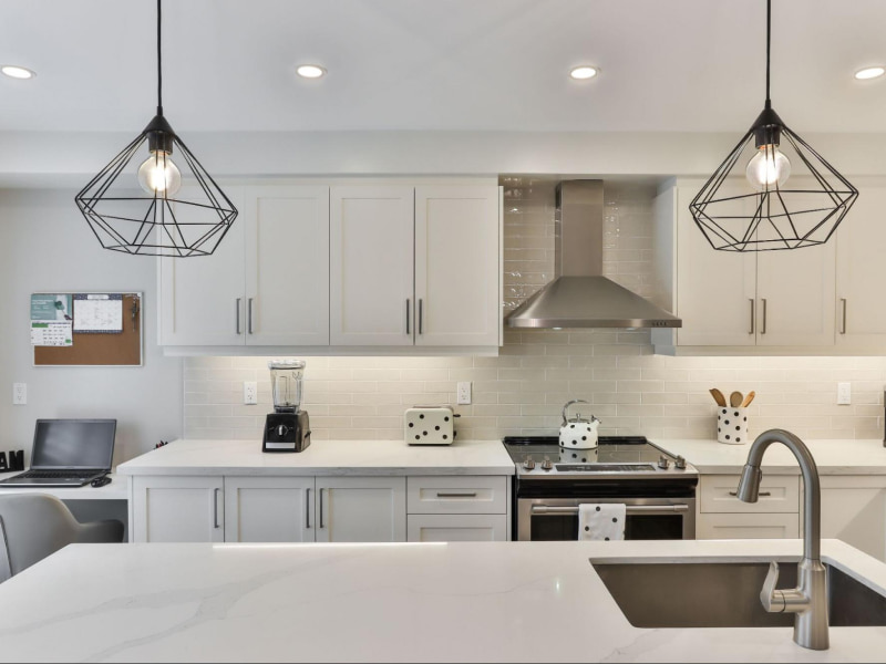 Pale cream kitchen colour as per vastu for your modern kitchen design - Beautiful Homes