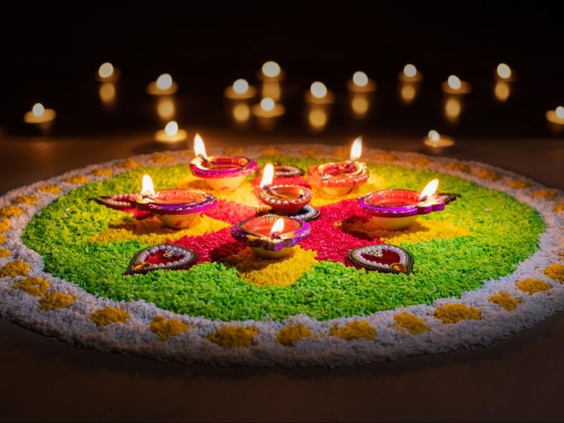 diwali diya decoration with rangoli