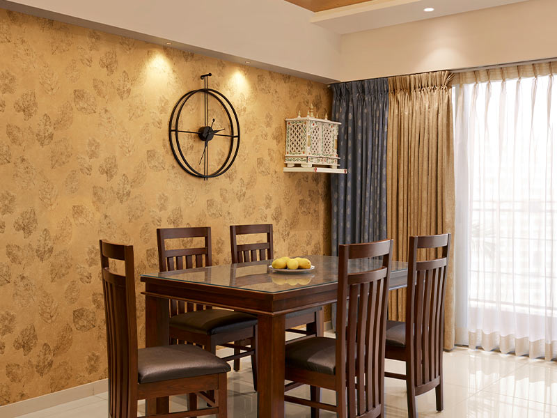 Warm golden wallpaper for dining area