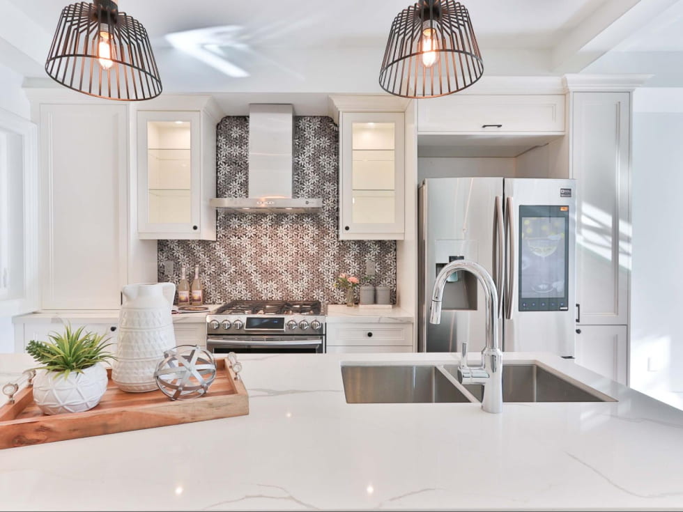 Modern kitchen cabinet lighting ideas - Beautiful Homes