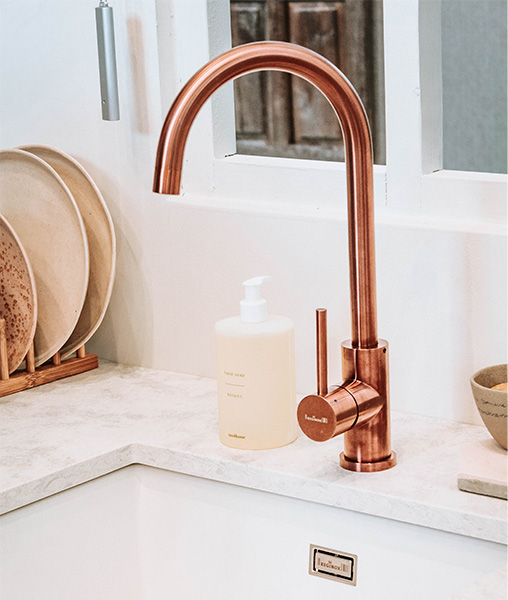 Add some drama to your kitchen faucet & personalise your kitchen design - Beautiful Homes