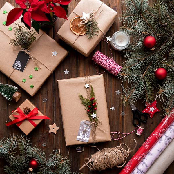 21 Beautiful and Creative Christmas Gift Wrap Ideas