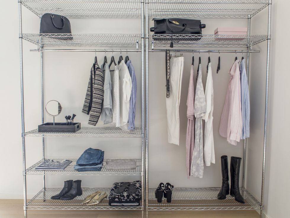 Simple steel wardrobe design for your bedroom - Beautiful Homes