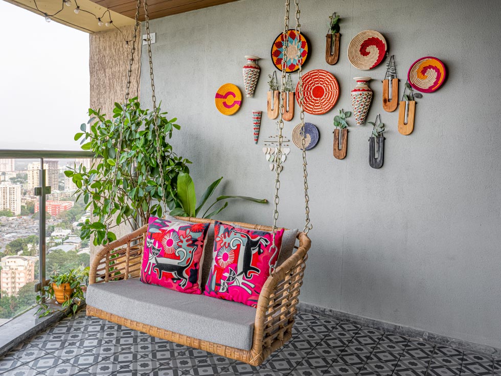 Cozy & cute balcony swing ideas – Beautiful Homes