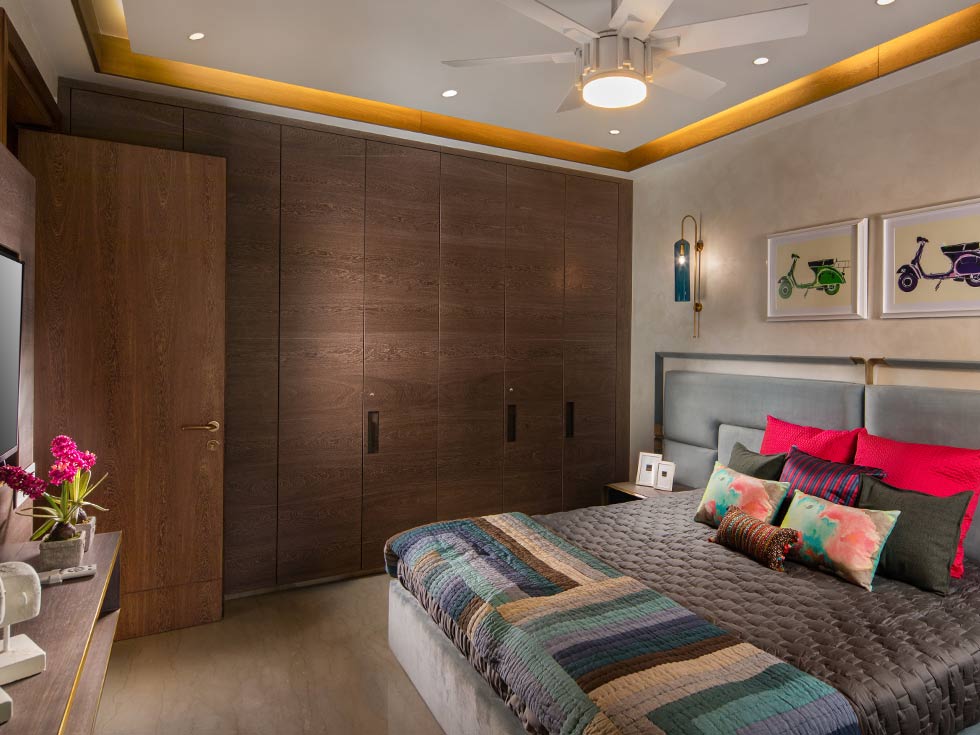 Wood-laminated wardrobe for bedroom – Beautiful Homes