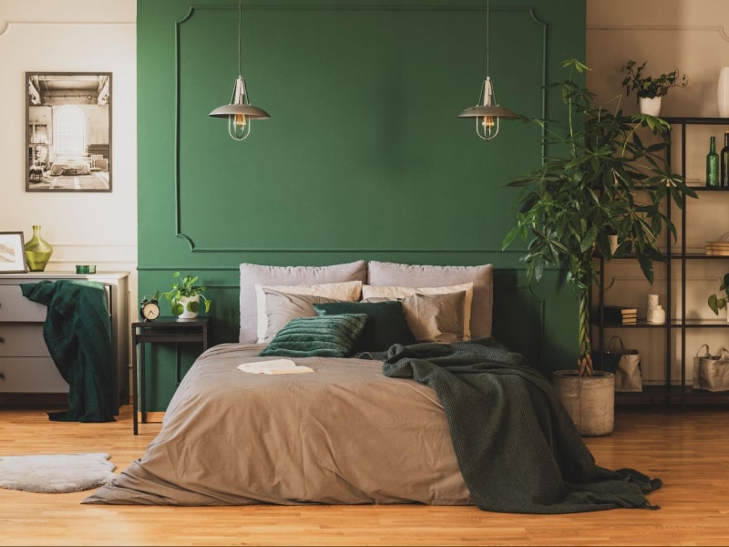 Neutral two-colour combination for bedroom walls - Beautiful Homes