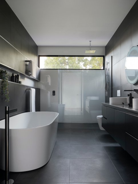 Monochromatic bathroom design for your home - Beautiful Homes