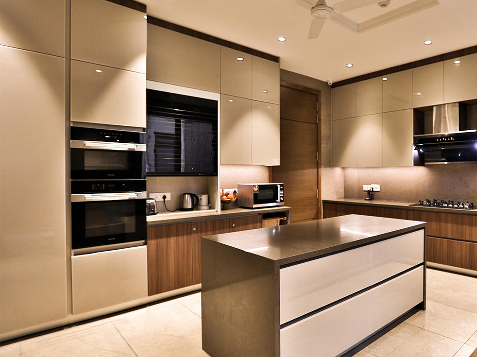 Classic Irish cream kitchen cabinets design - Beautiful Homes