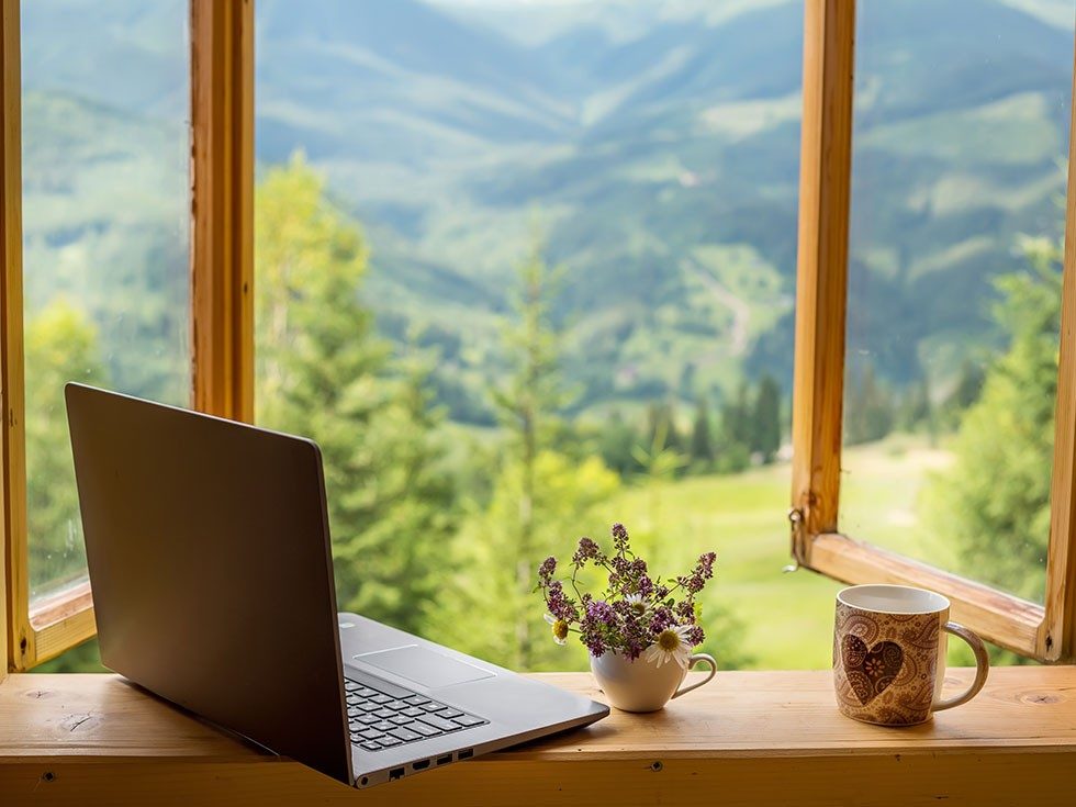 Hotels and homestays for workation - Beautiful Homes