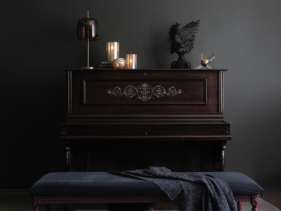 Dark Gothilicious trend - Beautiful Homes