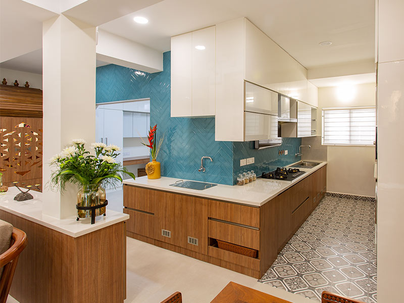 White and Brown Kitchen Design – Beautiful Homes