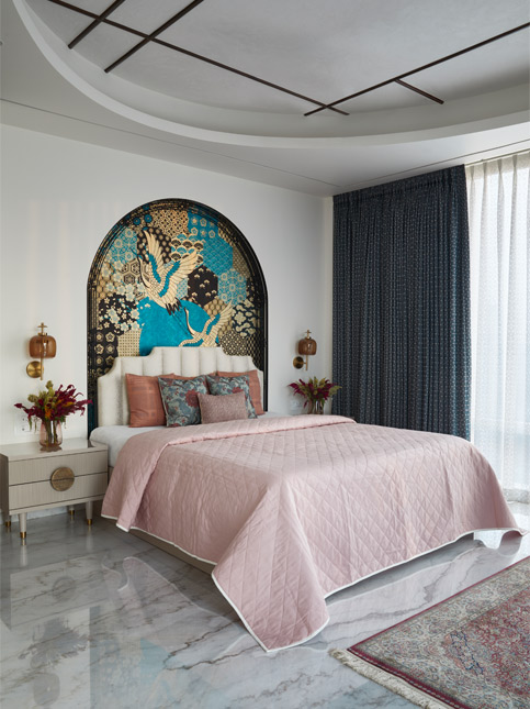 Master bedroom design with round false ceiling – Beautiful Homes