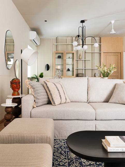 Living room design with floor lamp – Beautiful Homes