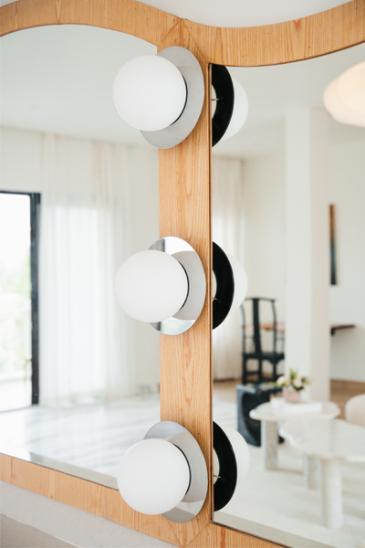 Circular lights for dressing table mirror - Beautiful Homes