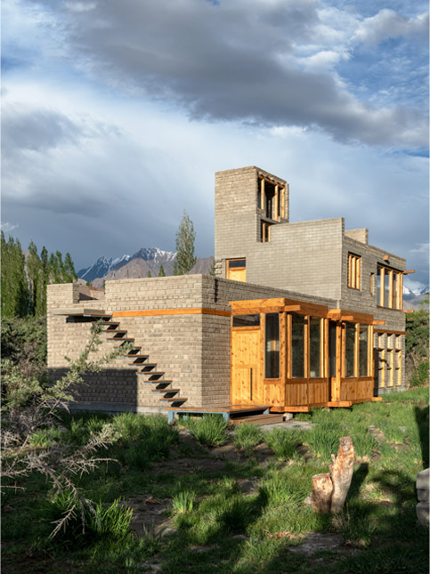 Cottages with mesmerizing hill view - Beautiful Homes