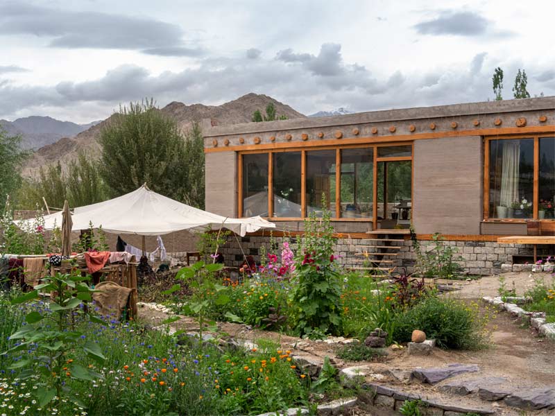 Beautiful garden design idea for your garden - Beautiful Homes