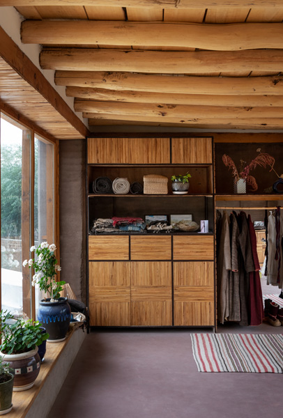 Wooden home interiors for your living space - Beautiful Homes