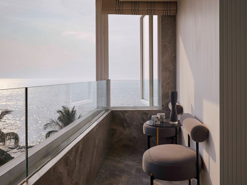 Laminated glass railing for your balcony – Beautiful Homes