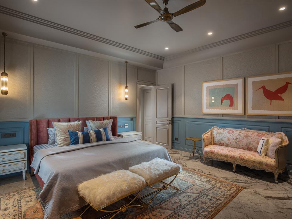 Elegant small bedroom ceiling design- Beautiful Homes