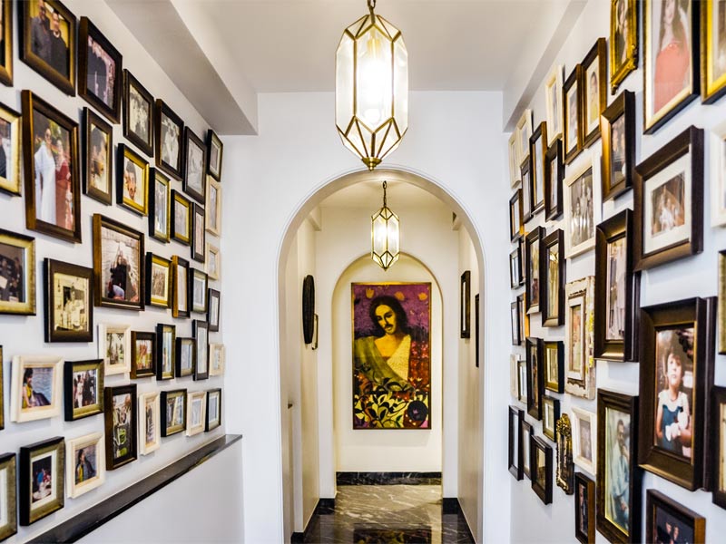 Photo wall design for hallway – Beautiful Homes