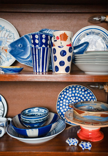 Blue crockery design – Beautiful Homes