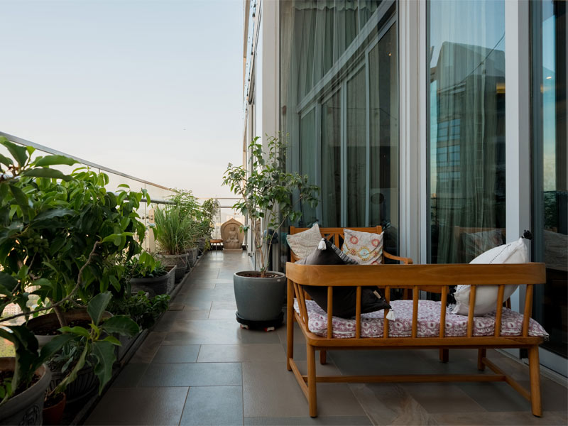 Simple balcony design with plants – Beautiful Homes