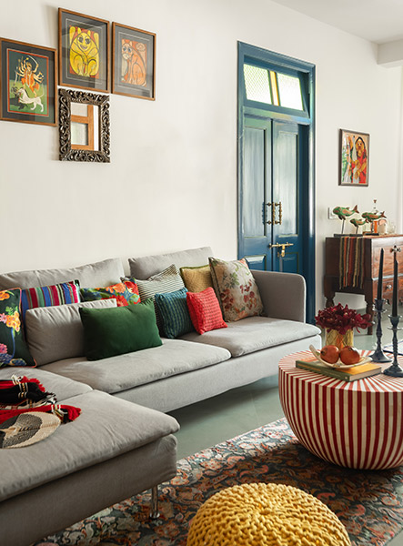 Wall painting for living room design – Beautiful Homes