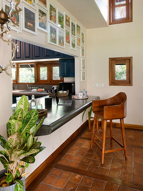 Artistic Kitchen Serving Window - Beautiful Homes