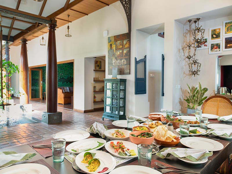Amazing Open Dining Area - Beautiful Homes