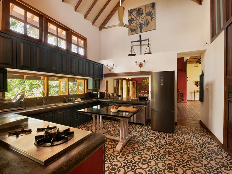 Beautiful Dark Wood Detailed Kitchen - Beautiful Homes