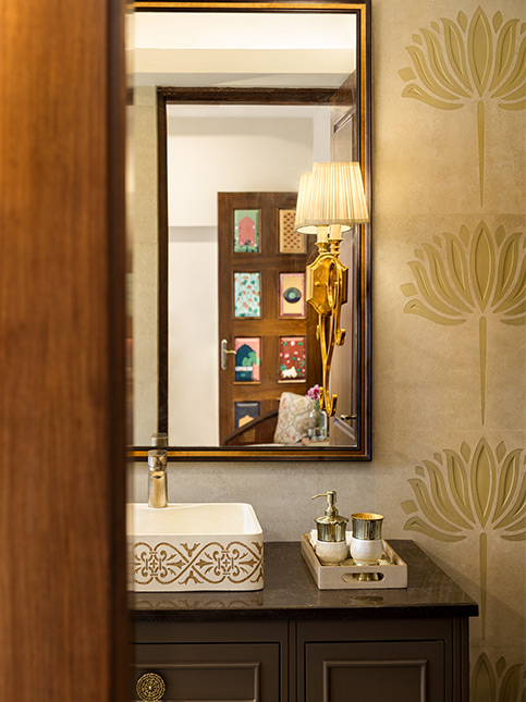 Artwork on wooden door – Beautiful Homes