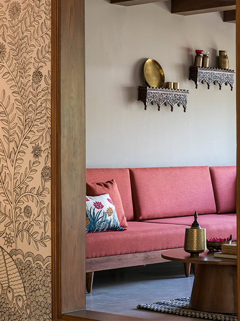 Wall with Indian artwork – Beautiful Homes