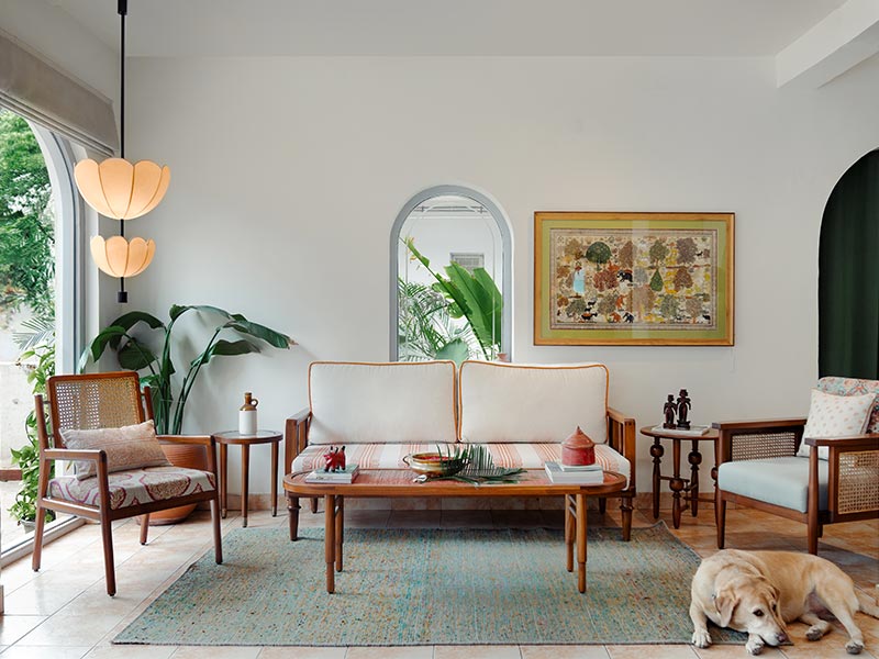 Centre coffee table – Beautiful Homes