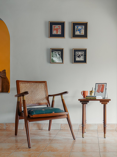 Small wooden coffee table – Beautiful Homes