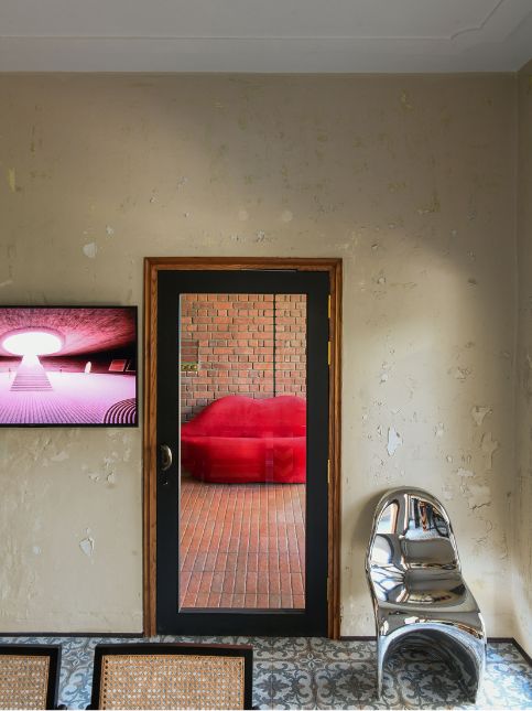 Minimal black door design – Beautiful Homes